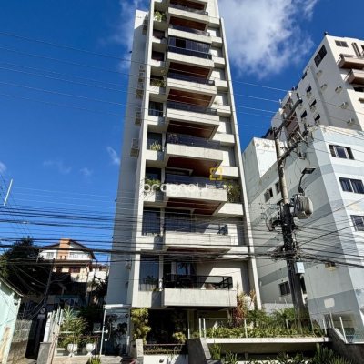 Apartamento com 130m², 4 quartos (sendo 2 suítes), 3 garagens, no bairro Agronômica em Florianópolis