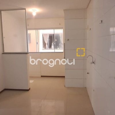 Apartamento com 63m², 2 quartos (sendo 1 suíte), 1 garagem, no bairro Ingleses em Florianópolis
