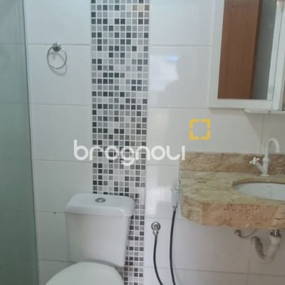 Apartamento com 63m², 2 quartos (sendo 1 suíte), 1 garagem, no bairro Ingleses em Florianópolis