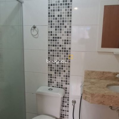 Apartamento com 63m², 2 quartos (sendo 1 suíte), 1 garagem, no bairro Ingleses em Florianópolis