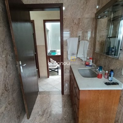Casa com 139m², 3 quartos (sendo 1 suíte), 2 garagens, no bairro Jardim Atlântico em Florianópolis