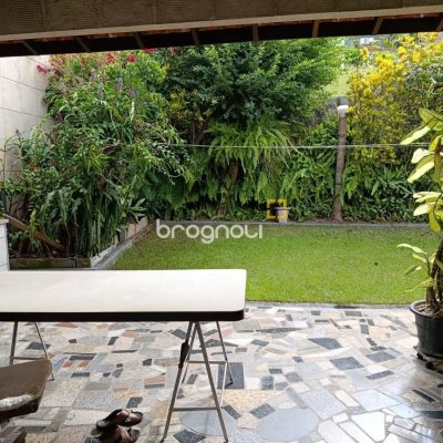 Casa com 139m², 3 quartos (sendo 1 suíte), 2 garagens, no bairro Jardim Atlântico em Florianópolis