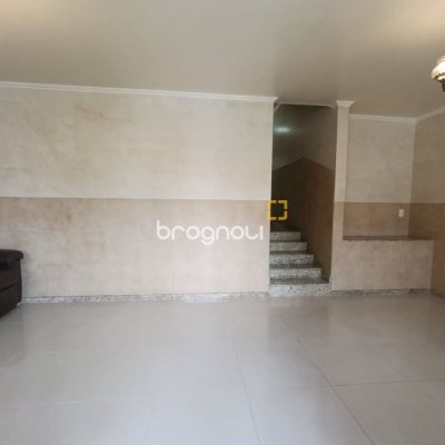 Casa com 139m², 3 quartos (sendo 1 suíte), 2 garagens, no bairro Jardim Atlântico em Florianópolis