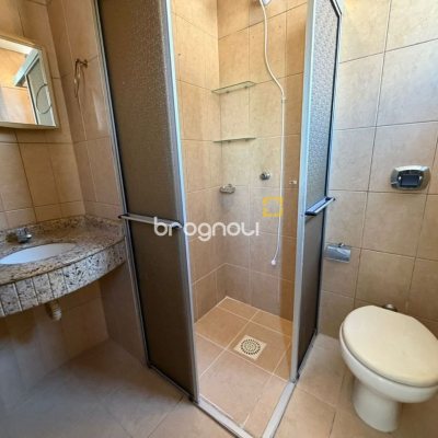 Apartamento com 96m², 3 quartos (sendo 1 suíte), 1 garagem, no bairro Capoeiras em Florianópolis