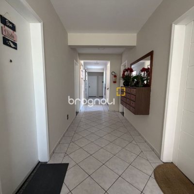 Apartamento com 96m², 3 quartos (sendo 1 suíte), 1 garagem, no bairro Capoeiras em Florianópolis