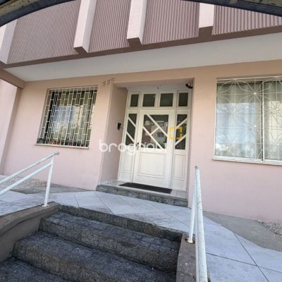 Apartamento com 96m², 3 quartos (sendo 1 suíte), 1 garagem, no bairro Capoeiras em Florianópolis
