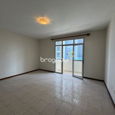 Apartamento com 96m², 3 quartos (sendo 1 suíte), 1 garagem, no bairro Capoeiras em Florianópolis