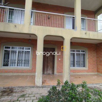 Terreno com 555m², no bairro Coqueiros em Florianópolis