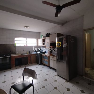 Terreno com 555m², no bairro Coqueiros em Florianópolis