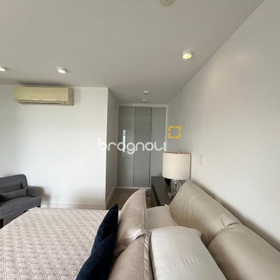 Apartamento com 280m², 4 quartos (sendo 4 suítes), 4 garagens, no bairro Canasvieiras em Florianópolis