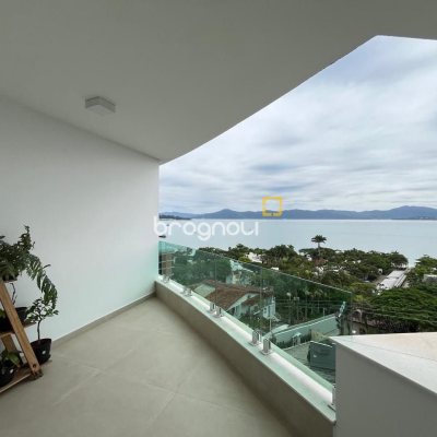 Apartamento com 280m², 4 quartos (sendo 4 suítes), 4 garagens, no bairro Canasvieiras em Florianópolis
