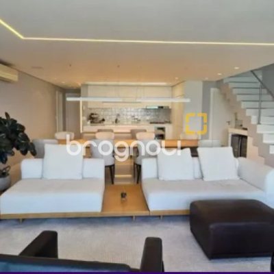 Apartamento com 280m², 4 quartos (sendo 4 suítes), 4 garagens, no bairro Canasvieiras em Florianópolis