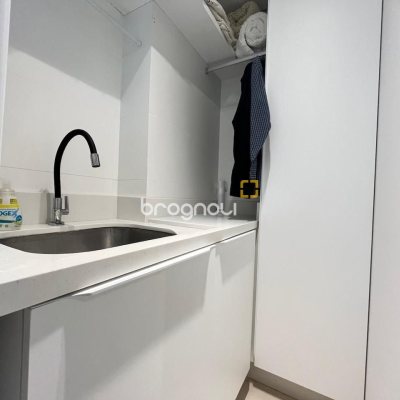 Apartamento com 280m², 4 quartos (sendo 4 suítes), 4 garagens, no bairro Canasvieiras em Florianópolis
