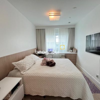 Apartamento com 280m², 4 quartos (sendo 4 suítes), 4 garagens, no bairro Canasvieiras em Florianópolis