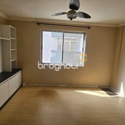 Apartamento com 62m², 2 quartos, no bairro Centro em Florianópolis