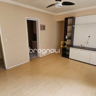 Apartamento com 62m², 2 quartos, no bairro Centro em Florianópolis