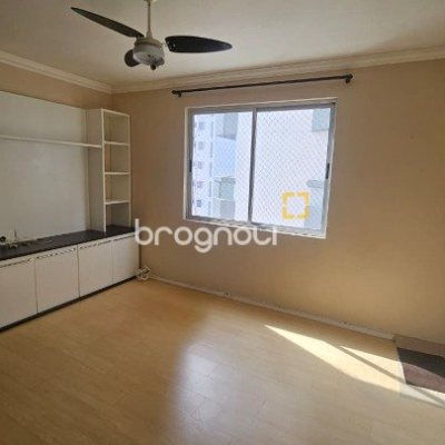 Apartamento com 62m², 2 quartos, no bairro Centro em Florianópolis