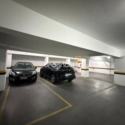 Apartamento com 146m², 4 quartos (sendo 1 suíte), 2 garagens, no bairro Centro em Florianópolis