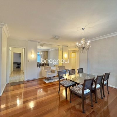 Apartamento com 146m², 4 quartos (sendo 1 suíte), 2 garagens, no bairro Centro em Florianópolis
