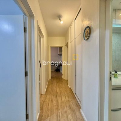Apartamento com 146m², 4 quartos (sendo 1 suíte), 2 garagens, no bairro Centro em Florianópolis