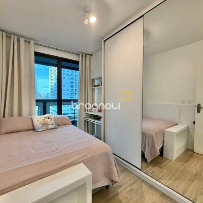 Apartamento com 146m², 4 quartos (sendo 1 suíte), 2 garagens, no bairro Centro em Florianópolis