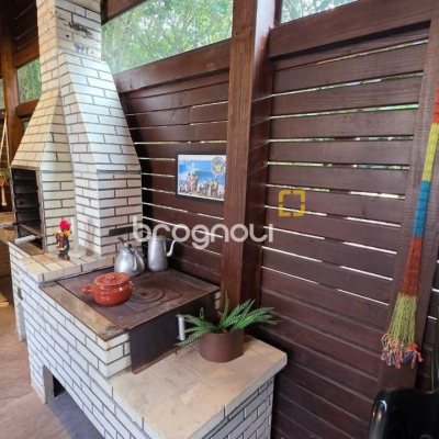 Casa com 100m², 3 quartos, 2 garagens, no bairro Campeche em Florianópolis