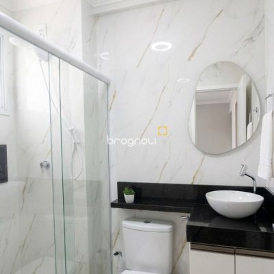 Apartamento com 72m², 2 quartos, no bairro Centro em Florianópolis