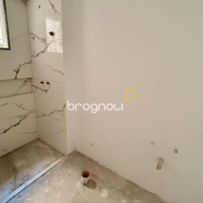 Apartamento com 74m², 2 quartos (sendo 1 suíte), 10 garagens, no bairro Ingleses do Rio Vermelho em Florianópolis