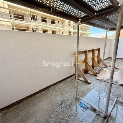 Apartamento com 74m², 2 quartos (sendo 1 suíte), 10 garagens, no bairro Ingleses do Rio Vermelho em Florianópolis