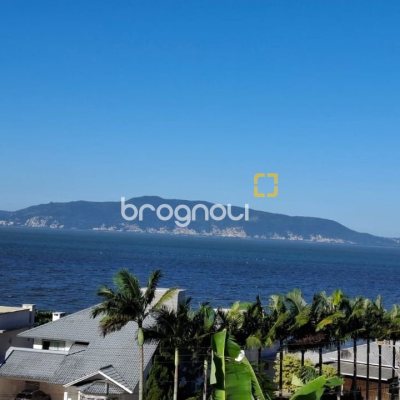 Terreno com 4214m², no bairro Ponta de Baixo em São José