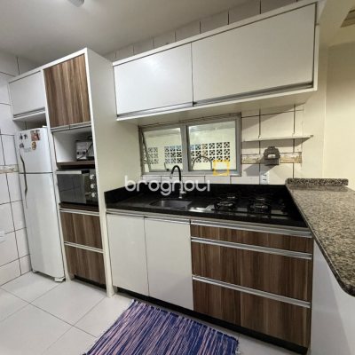Casa com 63m², 3 quartos, 3 garagens, no bairro Forquilhas em São José