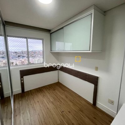 Apartamento com 87m², 3 quartos (sendo 1 suíte), 2 garagens, no bairro Campinas em São José