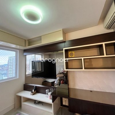 Apartamento com 87m², 3 quartos (sendo 1 suíte), 2 garagens, no bairro Campinas em São José