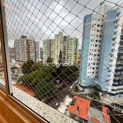 Apartamento com 87m², 3 quartos (sendo 1 suíte), 2 garagens, no bairro Campinas em São José