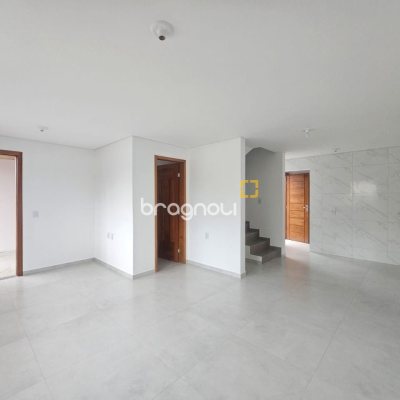 Casa com 109m², 3 quartos (sendo 1 suíte), 2 garagens, no bairro Rio Caveiras em Biguaçu