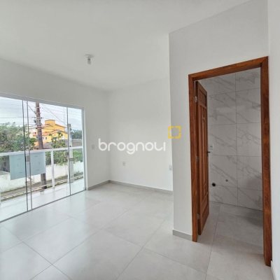 Casa com 109m², 3 quartos (sendo 1 suíte), 2 garagens, no bairro Rio Caveiras em Biguaçu