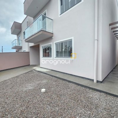 Casa com 109m², 3 quartos (sendo 1 suíte), 2 garagens, no bairro Rio Caveiras em Biguaçu