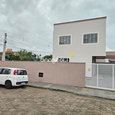 Casa com 89m², 3 quartos (sendo 1 suíte), 2 garagens, no bairro Rio Caveiras em Biguaçu