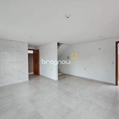 Casa com 89m², 3 quartos (sendo 1 suíte), 2 garagens, no bairro Rio Caveiras em Biguaçu