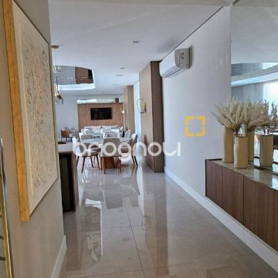 Apartamento com 113m², 3 quartos (sendo 3 suítes), 2 garagens, no bairro Kobrasol em São José
