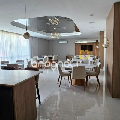 Apartamento com 113m², 3 quartos (sendo 3 suítes), 2 garagens, no bairro Kobrasol em São José