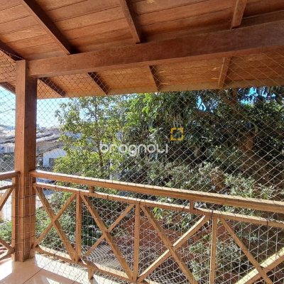 Casa com 74m², 2 quartos (sendo 1 suíte), 3 garagens, no bairro Ingleses em Florianópolis