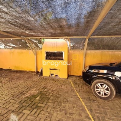 Casa com 74m², 2 quartos (sendo 1 suíte), 3 garagens, no bairro Ingleses em Florianópolis