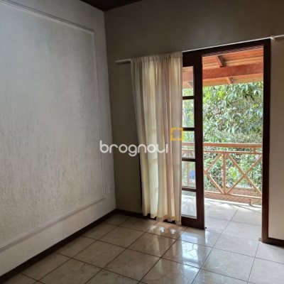 Casa com 74m², 2 quartos (sendo 1 suíte), 3 garagens, no bairro Ingleses em Florianópolis