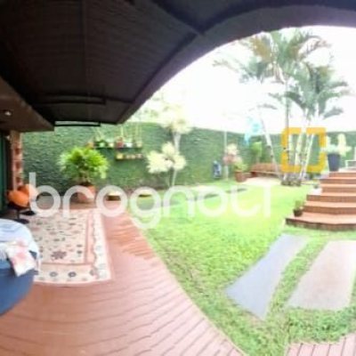 Casa com 200m², 3 quartos (sendo 1 suíte), 2 garagens, no bairro Pedra Branca em Palhoça