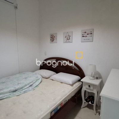 Casa com 200m², 3 quartos (sendo 1 suíte), 2 garagens, no bairro Pedra Branca em Palhoça