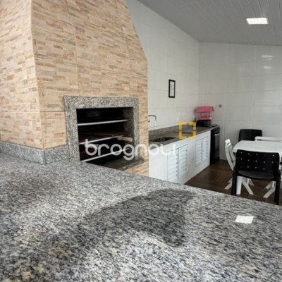 Casa com 193m², 4 quartos (sendo 2 suítes), 2 garagens, no bairro Santa Mônica em Florianópolis