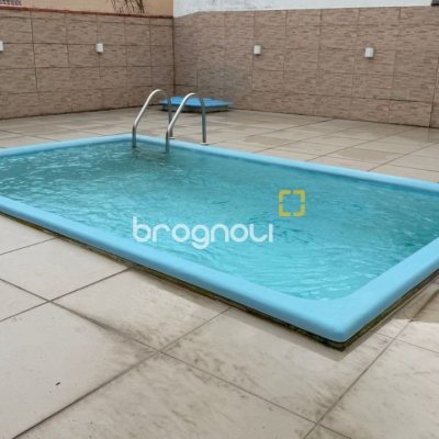Casa com 193m², 4 quartos (sendo 2 suítes), 2 garagens, no bairro Santa Mônica em Florianópolis