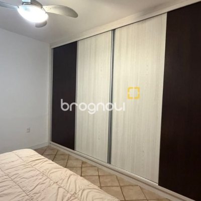Casa com 193m², 4 quartos (sendo 2 suítes), 2 garagens, no bairro Santa Mônica em Florianópolis