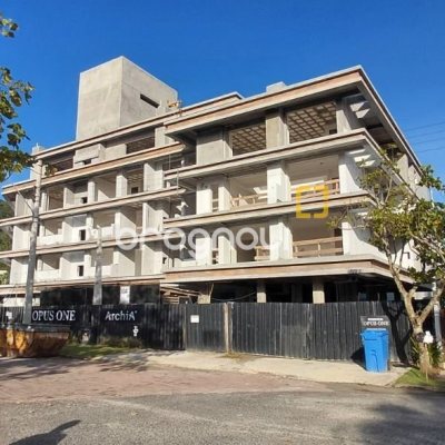 Apartamento com 49m², 1 quarto, 1 garagem, no bairro Cachoeira do Bom Jesus em Florianópolis